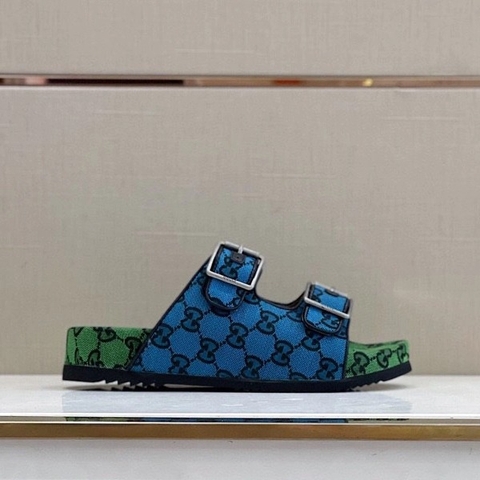 DÉP GUCCI GG CANVAS MAN SLIPPER