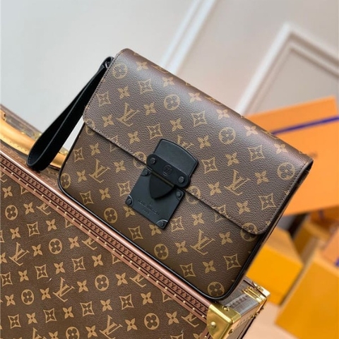 Túi LOUIS VUITTON s lock a4 pouch bag