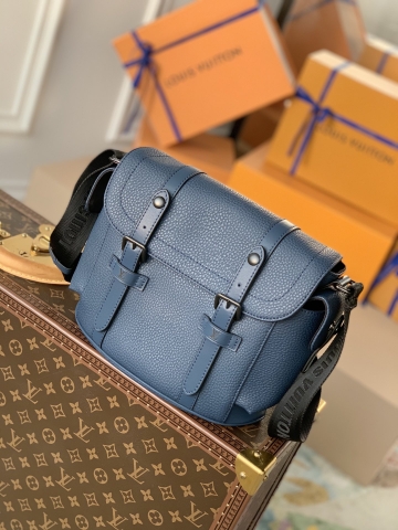 TÚI LOUIS VUITTON Christopher Taurillon Messenger Bag