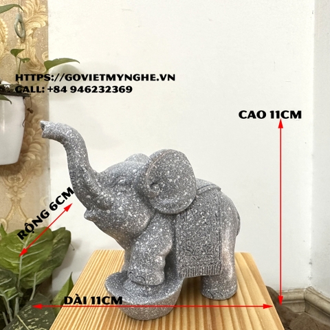Tượng voi đá trang trí phong thủy dáng voi đạp thỏi vàng chiêu giữ tài lộc - Cao 11cm - Màu đá xám