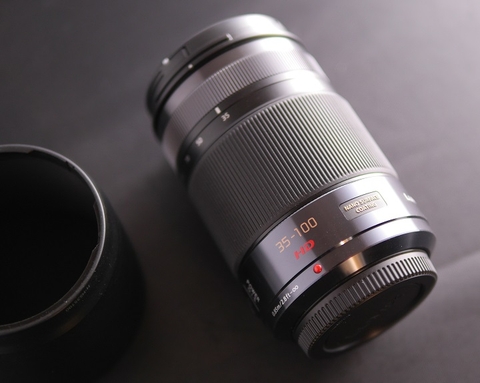 Panasonic LUMIX G X VARIO 35-100mm / F2.8 / POWER O.I.S.