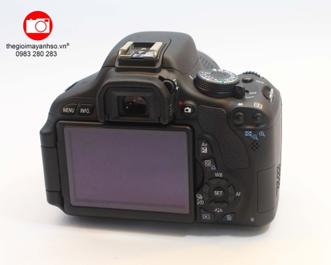 Canon EOS 600D len 18-55mm IS II