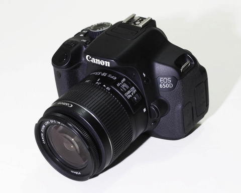 Canon EOS 650D len 18-55mm IS II