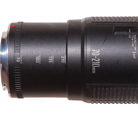 Canon EF 70-210mm f4.0 Macro AF
