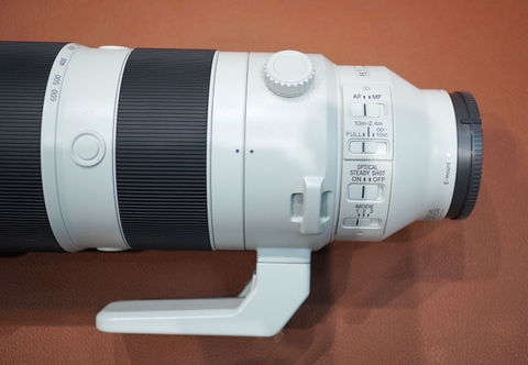 Ống kính Sony FE 200-600mm f / 5.6-6.3 G OSS