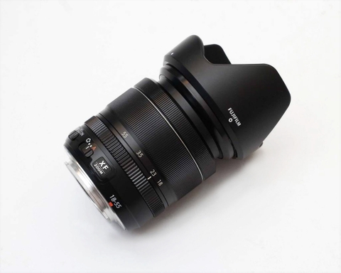 Fujifilm 18-55mm f / 2.8-4 XF R LM OIS