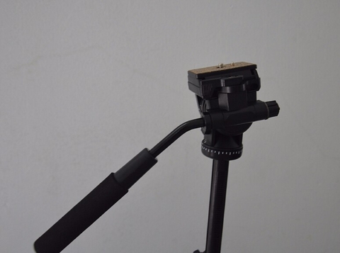 Chân máy ảnh / Tripod Yunteng VCT-691