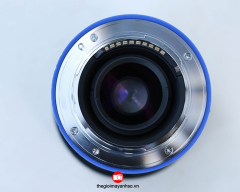 Ống Kính Zeiss Loxia 35mm f/2 Biogon T* Lens for Sony E Mount