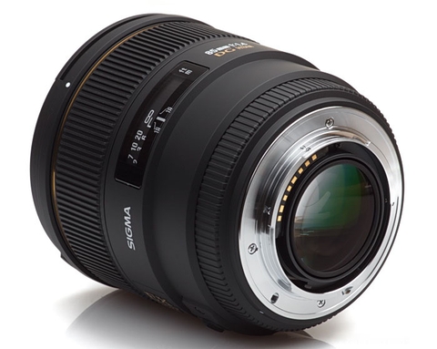 Sigma 85mm f/1.4 EX DG HSM Lens For Canon