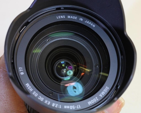 Ống kính Sigma 17-50mm f/2.8 EX DC HSM OS for Canon / Nikon