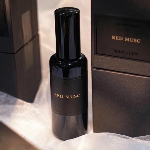 NƯỚC HOA MAD ET LEN RED MUSC