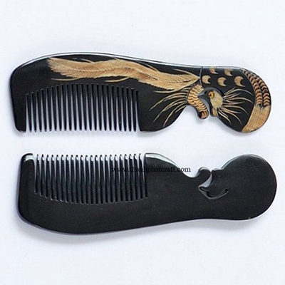 HORN COMB