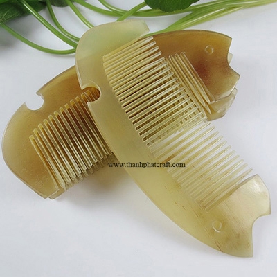 HORN COMB