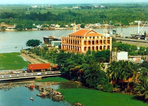 Hà Nội - Thành phố Hồ Chí Minh - Tiền Giang( Sông Tiền) - Cần Thơ ( Sông Hậu) - Rạch Giá - Phú Quốc - Hà Nội