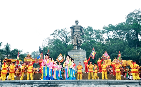 Cho thuê xe 45 chỗ đi Yên Tử - Cửa Ông - Cô Bé Cửa Suốt - Cái Bầu