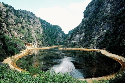 Hà Nội - Cố Đô Hoa Lư - Tràng An - Động Am Tiên - Ninh Bình  1 ngày