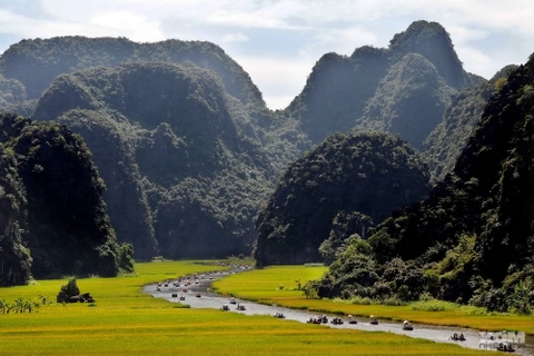 Tour du lịch 1 ngày: Hà Nội - Hoa Lư - Tam Cốc