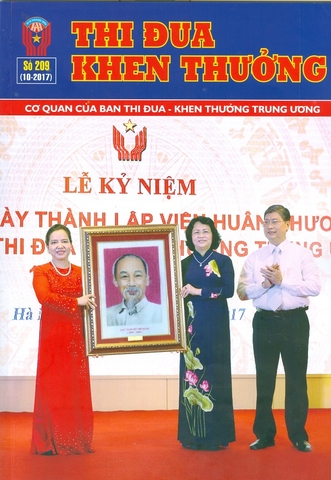 Thi đua khen thưởng