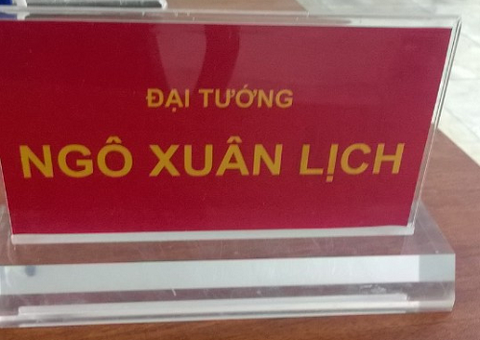 Biển chức danh Mica - 2