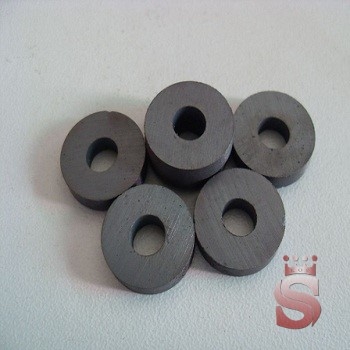Nam châm Ferrite trụ tròn
