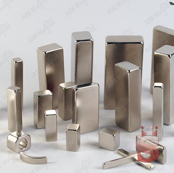 Nam châm vĩnh cửu dạng khối