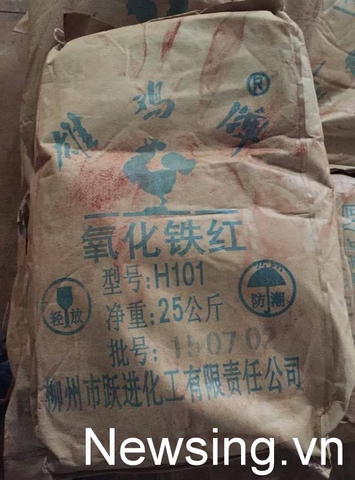Cần bán oxit sắt đỏ Y101 con gà