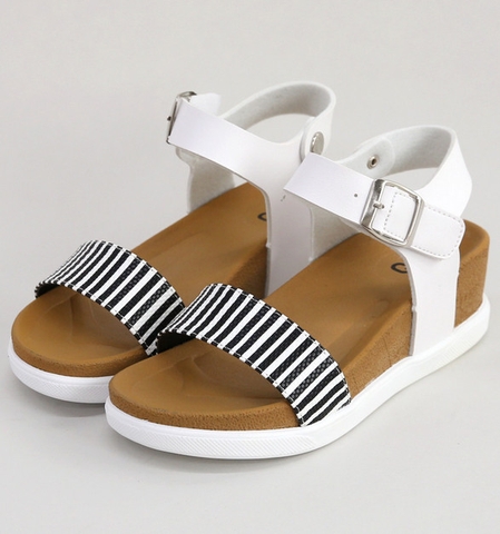 Sandal