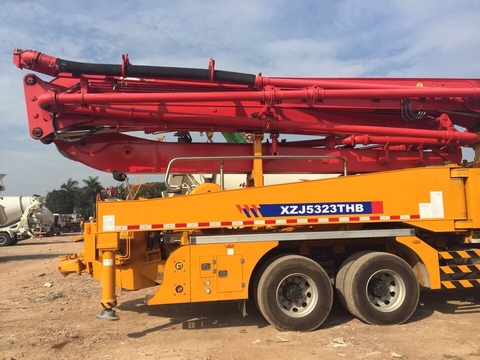 Cẩu lốp 90 tấn