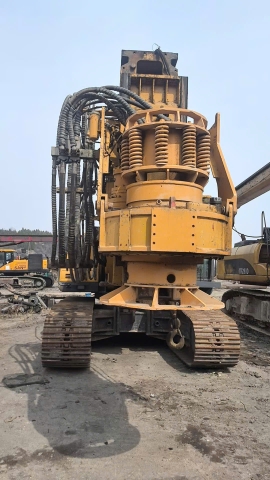 XCMG XR160E
