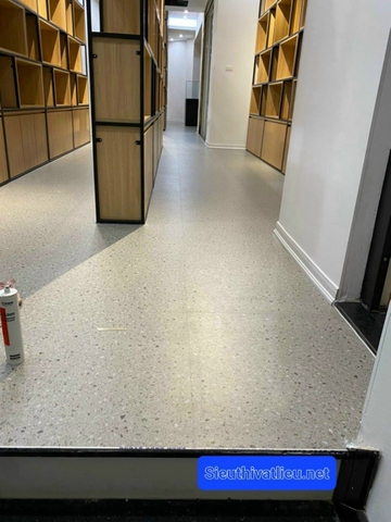 Sàn nhựa vân đá terrazzo Interflor IT304