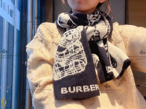 BURBERRY SCARF - LIKE AUTH 99%