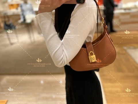 LV LOW KEY SHOULDER BAG M24885 - OEM