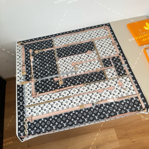 LV Monogram Confidential square M78667 - LV SCARF OEM