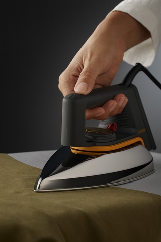 Bàn Ủi Khô Philips HD1172/01 – Lựa Chọn Đáng Tin Cậy Cho Mọi Gia Đình