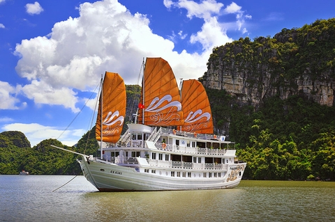 Du thuyền Paradise Peak vịnh Hạ Long