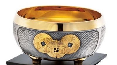 Bát nước của vị thầy phong thủy Bát nước của vị thầy phong thủy