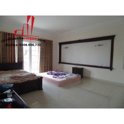 cần cho thuê biệt thự phường thảo điền quận 2, giá cho  thuê:1500$/tháng