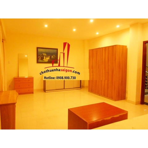 Cho thuê nhà Quận Phú Nhuận, đường nội bộ Khu Phan Xích Long. Giá : 30 triệu