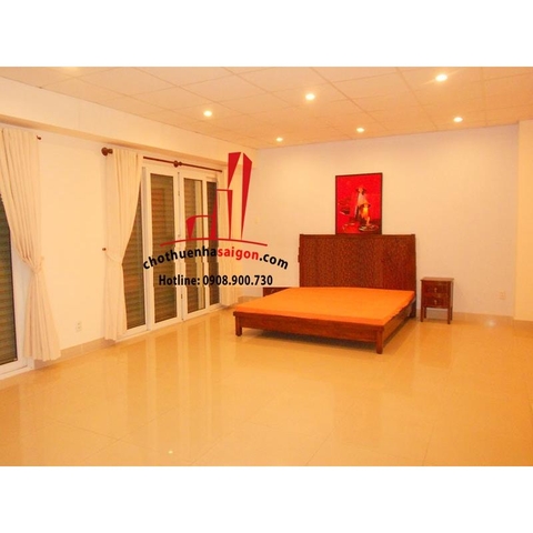 Cho thuê nhà Quận Phú Nhuận, đường nội bộ Khu Phan Xích Long. Giá : 30 triệu