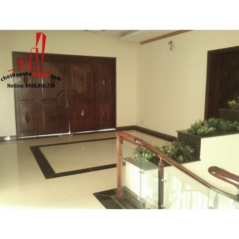 Cho thuê Biệt Thự ĐẸP tại Quận 2 khu Thảo Điền - giá 5000$
