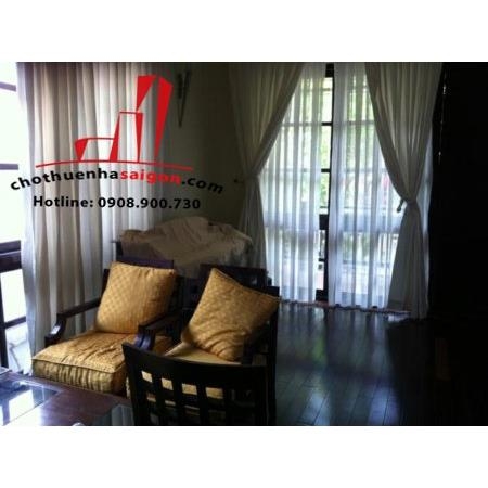 cho thuê biệt thự sân vườn đường nguyễn văn hưởng, quận 2