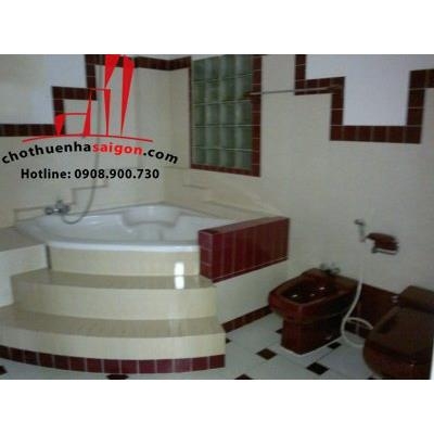 Cho thuê villa quận 1, mặt tiền đường Đặng Dung, giá: 4.500$