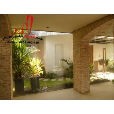 cho thuê biệt thự quận 2, phường thảo điền , đường xuân thủy, giá 2000$/tháng