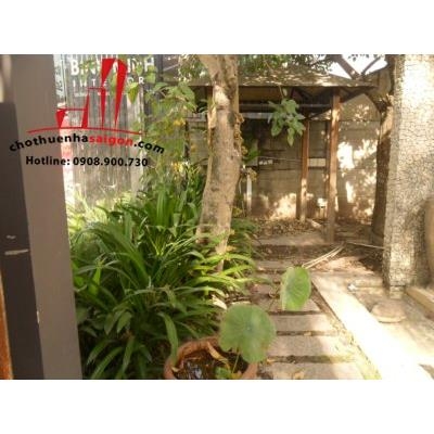 cho thuê biệt thự quận 2, phường thảo điền , đường xuân thủy, giá 2000$/tháng