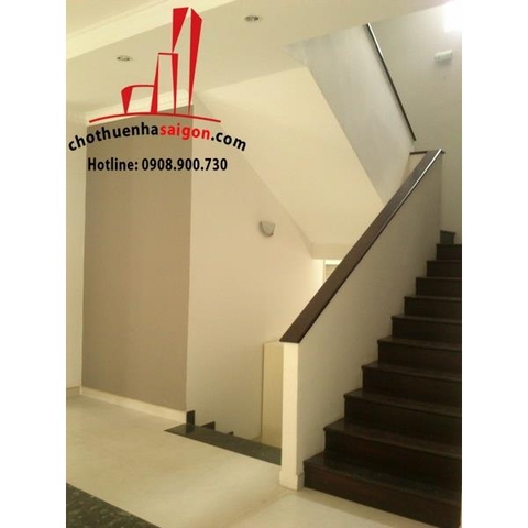 Cho thuê Biệt Thự phố tại Quận 2 khu Thảo Điền - giá 2500$