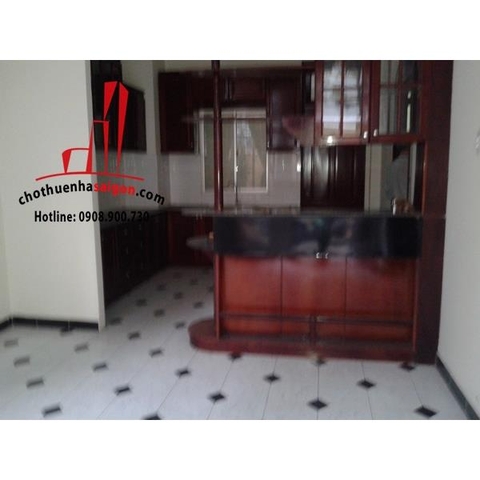 cho thuê villa quận phú nhuận, đường nguyễn trọng tuyển giá 1.200 usd/tháng