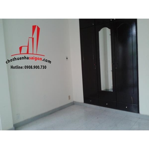 cho thuê villa quận phú nhuận, đường nguyễn trọng tuyển giá 1.200 usd/tháng
