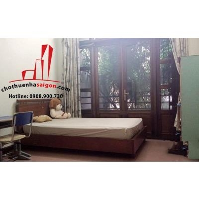 cần cho thuê nhà đẹp, hẽm đường đinh tiên hoàng quận 1, giá 800$/tháng