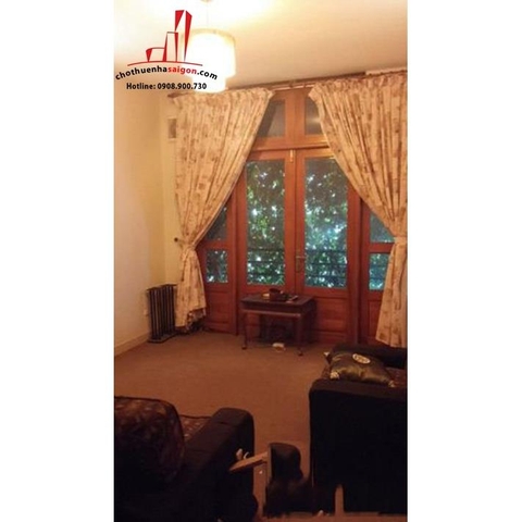 cần cho thuê nhà đẹp, hẽm đường đinh tiên hoàng quận 1, giá 800$/tháng