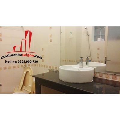 cần cho thuê nhà đẹp, hẽm đường đinh tiên hoàng quận 1, giá 800$/tháng